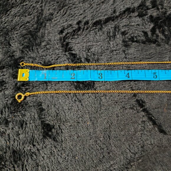 Unique Fruit and Veggie with Face Goldtone Necklaces (330) - Picture 3 of 7